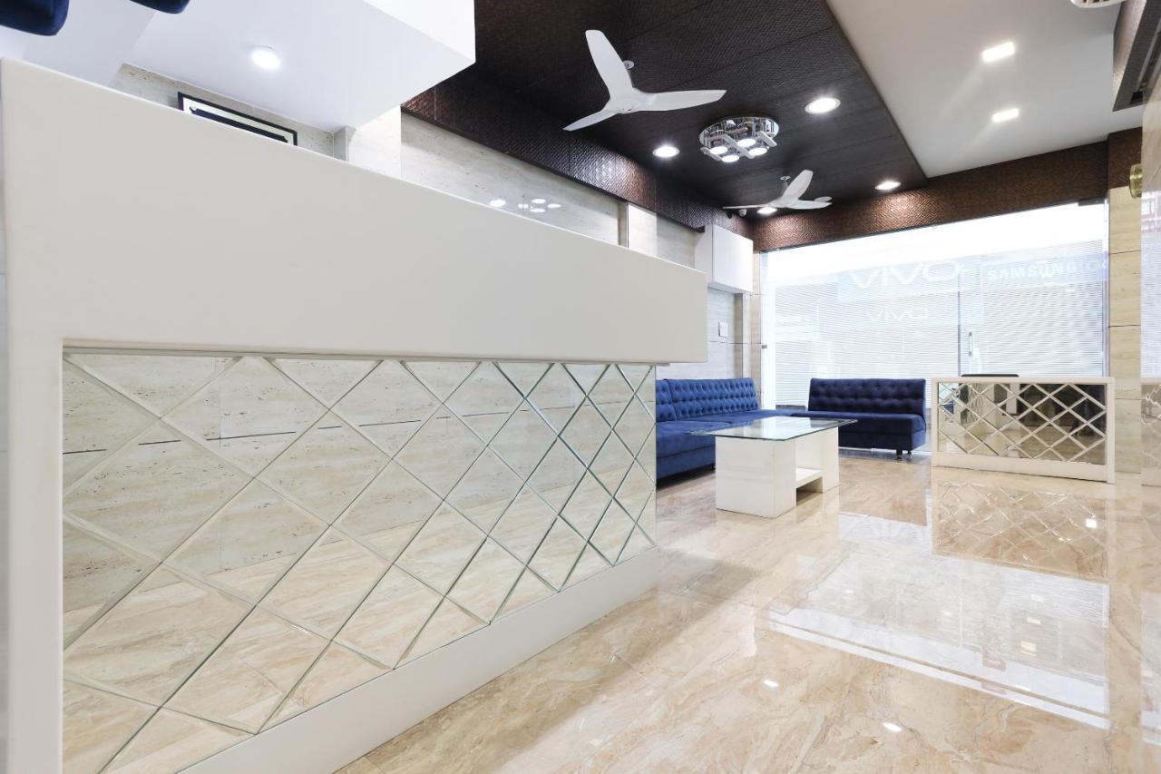 ホテルOyo 60577 Sukhmani Residency インドール エクステリア 写真